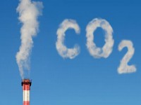 Úroveň oxidu uhličitého v atmosféře rekordně vzrostla