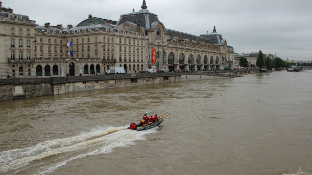 Vysoká hladina řeky v Paříži po vytrvalých deštích