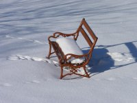 lavička na konci zimy