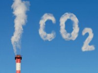 Úroveň oxidu uhličitého v atmosféře rekordně vzrostla