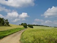 Víkend bude polojasný, v neděli s teplotami nad 25 °C