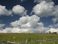 Změna rozložení oblačnosti ve světě zesiluje globální oteplování