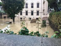 Itálii pustoší rozsáhlé povodně, Portugalsko trápí nejhorší sucho za 20 let