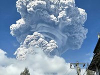 Na Sumatře vybuchla sopka Sinabung, do atmosféry se dostala obrovská masa popela