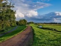 O víkendu teploty nad 20 °C a místy i přeháňky