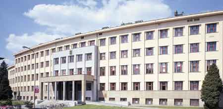 Lékařská fakulta Karlovy Univerzity v Hradci Králové