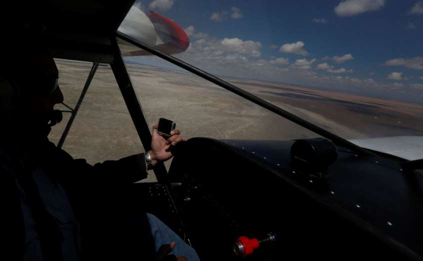 Vysychající bolivijské jezero z vrtulníku