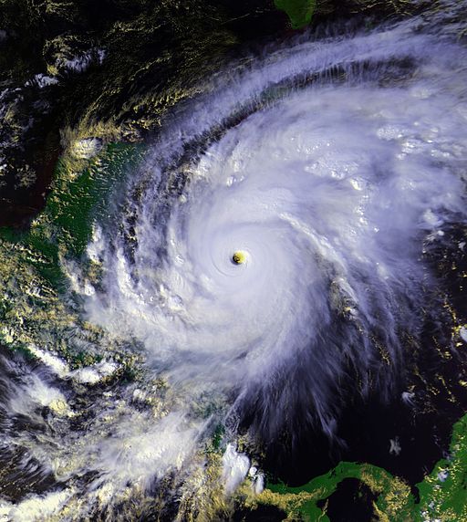 Satelitní snímek oka hurikánu