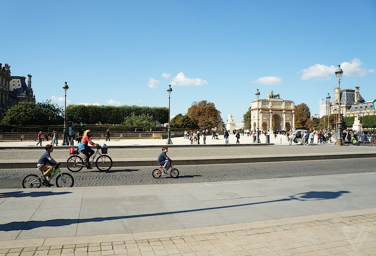 Den bez aut v Paříži a plné ulice cyklistů
