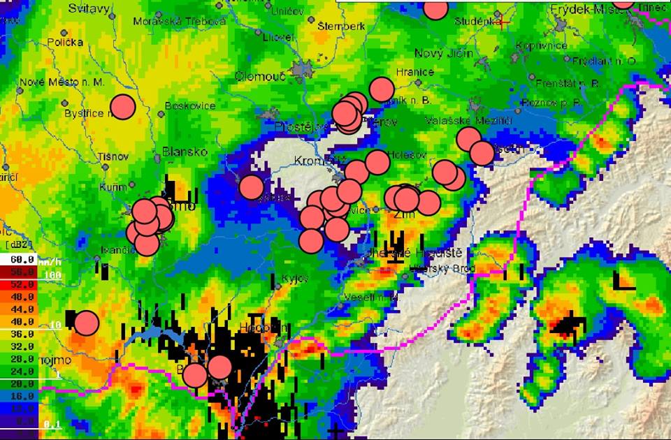Výskyt bouřek a srážek na jihovýchodě území byl velmi značný