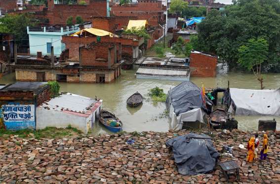 Záplavy v Indii přinesly mnoho lidskcýh obětí