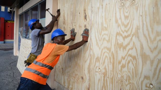 Příprava na hurikán na Haiti