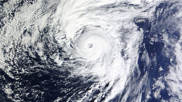 Hurikán Alex na záběrech ze satelitu