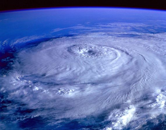 Oko hurikánu vyfocené z vesmíru