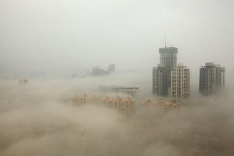 Obrovská koncentrace smogu v ovzdušá v Číně, v Pekingu