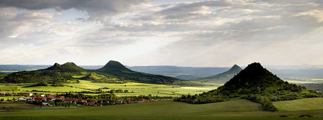 Krásná příroda a panorama Čech