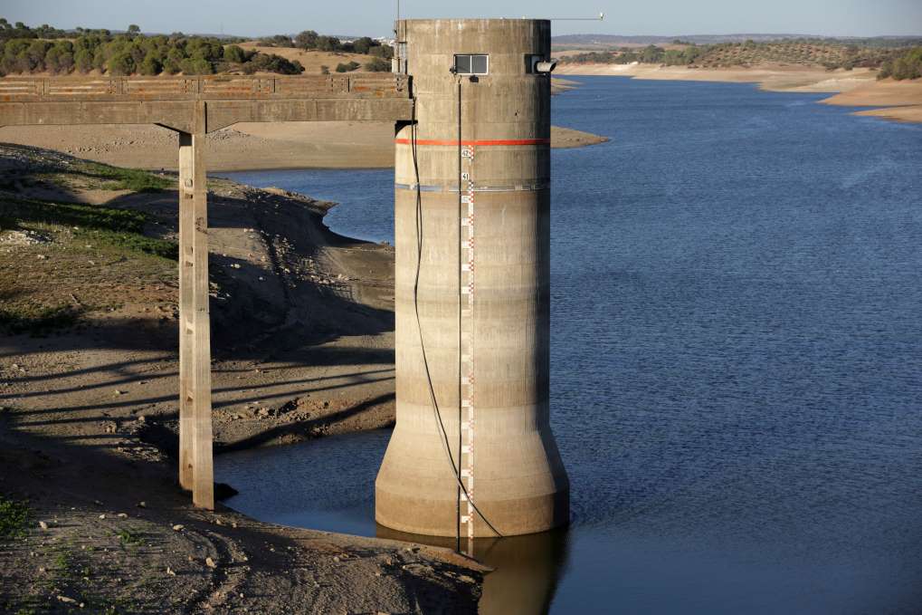 Úbytek vody hlásí i Portugalsko, sucho postihuje Evropu