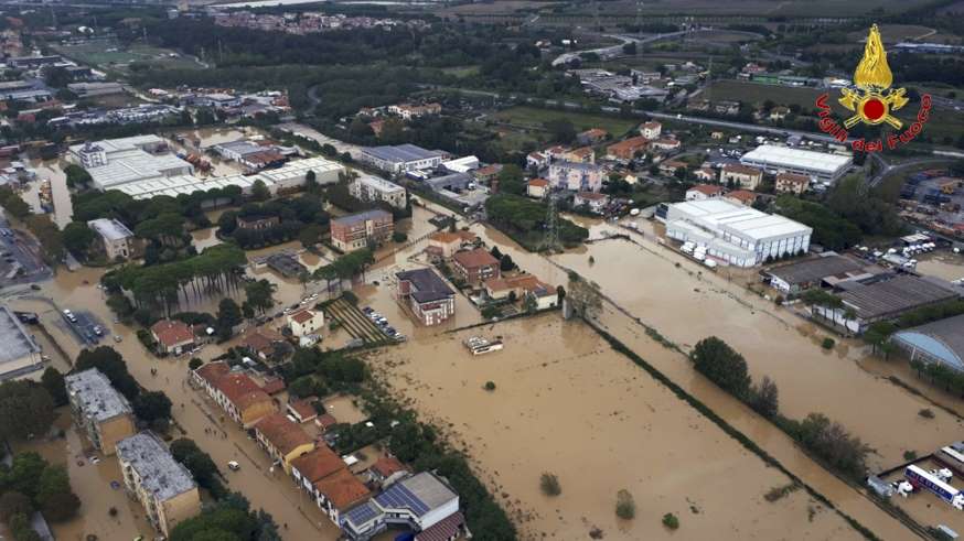 Povodně v Itálii už zaplavují města