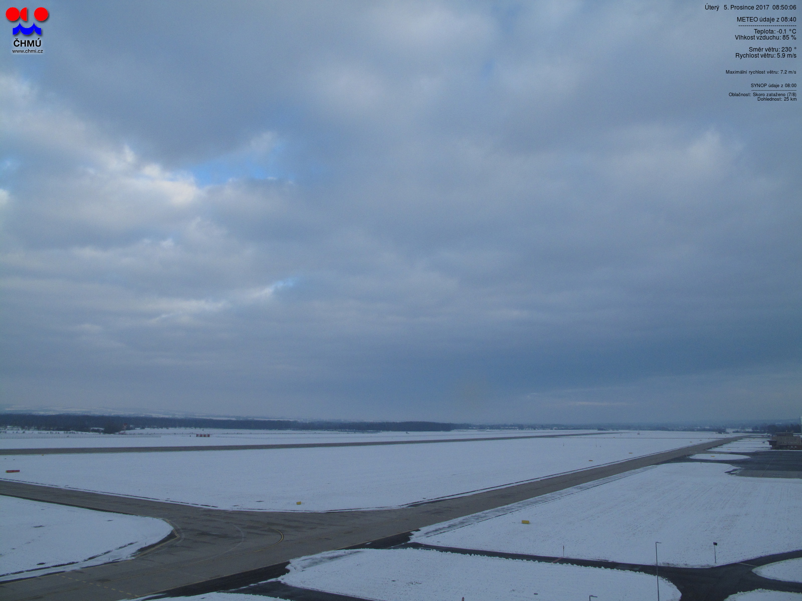 Sníh na letišti Mošnov